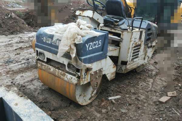 山西出售转让二手2890小时2011年洛建YZC2双钢轮压路机