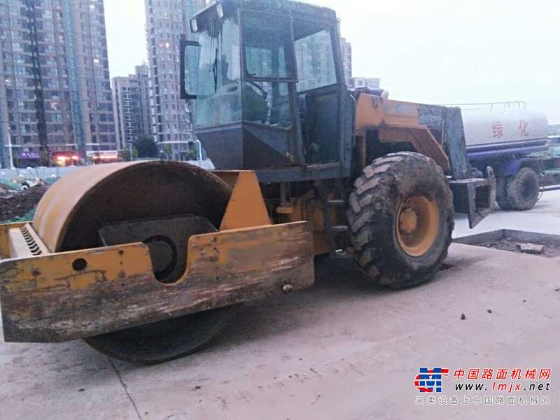 河北出售转让二手6800小时2007年徐工YZ18JC单钢轮压路机