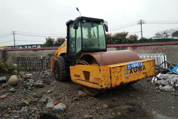安徽出售转让二手4563小时2014年厦工XG6204M单钢轮压路机