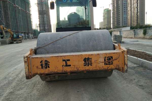 安徽出售转让二手5689小时2013年徐工XS222J单钢轮压路机