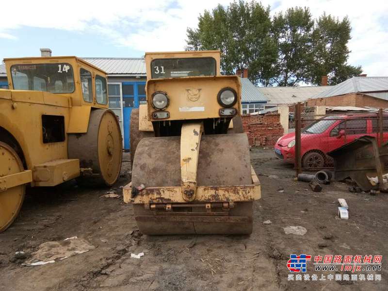黑龙江出售转让二手8000小时2005年徐工3Y18三轮压路机