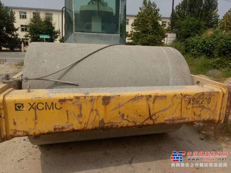 辽宁出售转让二手2000小时2005年徐工XSM220单钢轮压路机