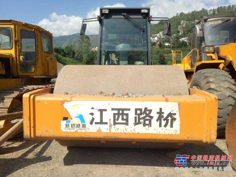 云南出售转让二手532小时2016年龙工LG523B6单钢轮压路机