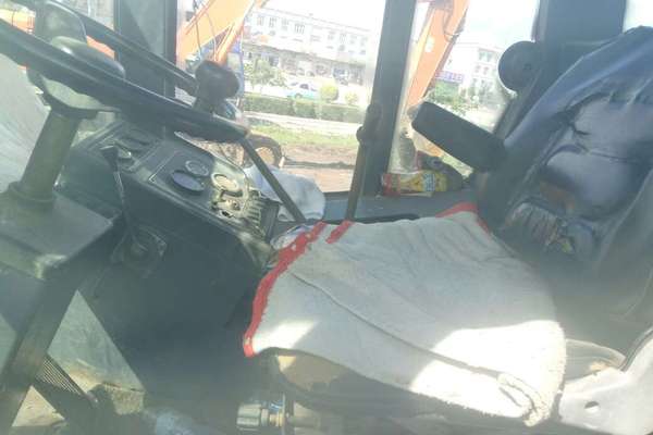 黑龙江出售转让二手20000小时2005年洛建LSS220P单钢轮压路机