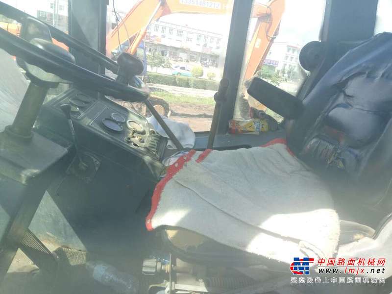 黑龙江出售转让二手20000小时2005年洛建LSS220P单钢轮压路机