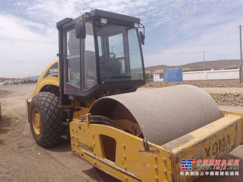 内蒙古出售转让二手8000小时2009年厦工XG6204M单钢轮压路机