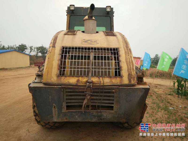 辽宁出售转让二手2000小时2005年洛阳路通LT220B单钢轮压路机