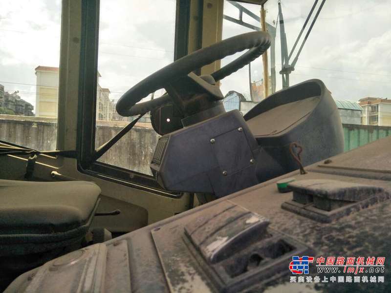 云南出售转让二手1000小时2013年洛建LSS2101单钢轮压路机