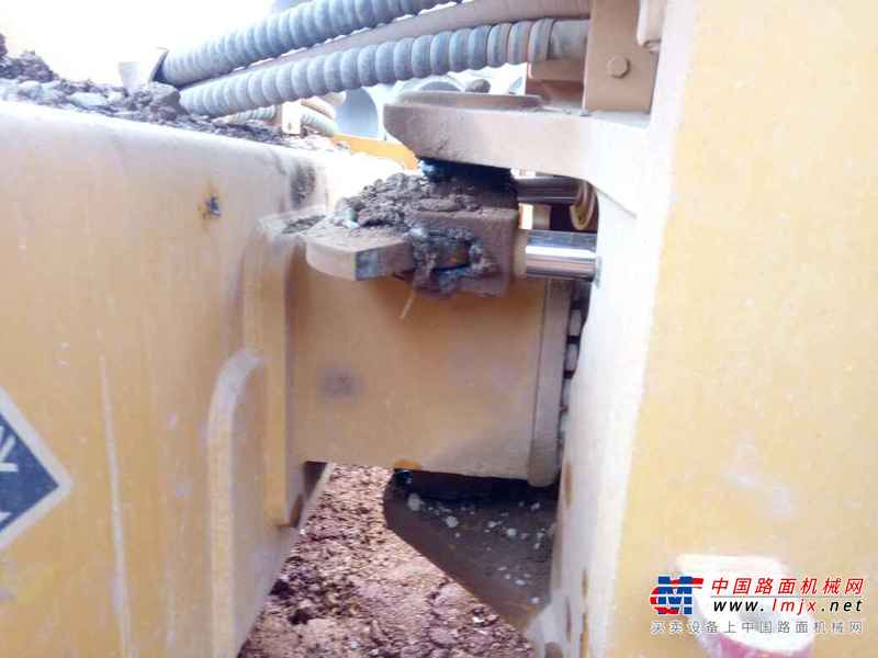云南出售转让二手4682小时2010年厦工XG6224M单钢轮压路机
