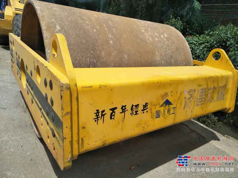 云南出售转让二手800小时2015年洛建LSS2301单钢轮压路机