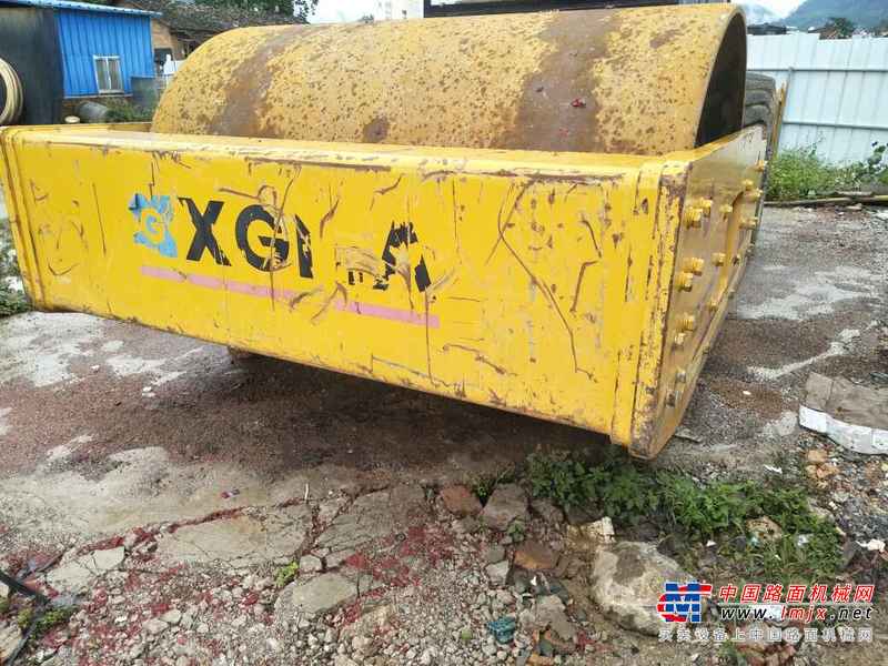 云南出售转让二手3000小时2014年厦工XG622MH单钢轮压路机