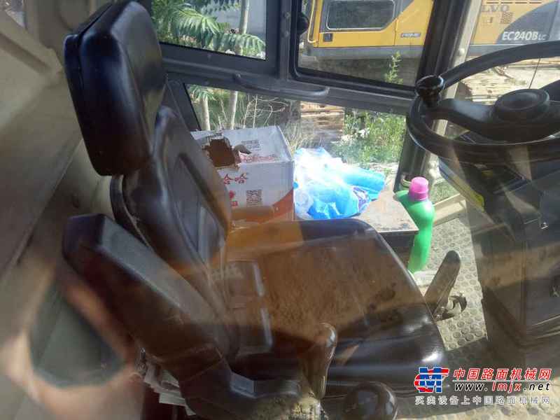 陕西出售转让二手3400小时2012年洛阳路通LT623B单钢轮压路机
