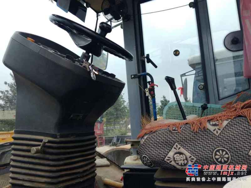 内蒙古出售转让二手4000小时2011年徐工YZ22JC单钢轮压路机