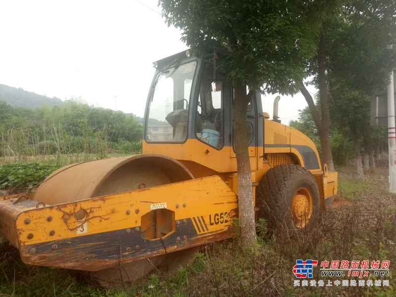 江西出售转让二手7500小时2009年龙工LG520B单钢轮压路机
