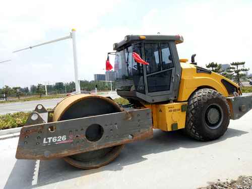 河南出售转让二手1150小时2014年洛阳路通LT626S单钢轮压路机