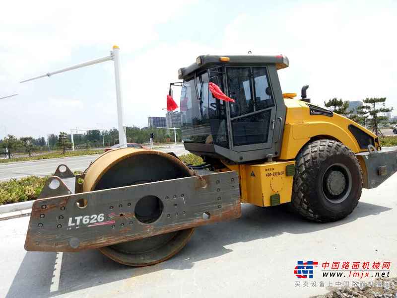 河南出售转让二手1150小时2014年洛阳路通LT626S单钢轮压路机