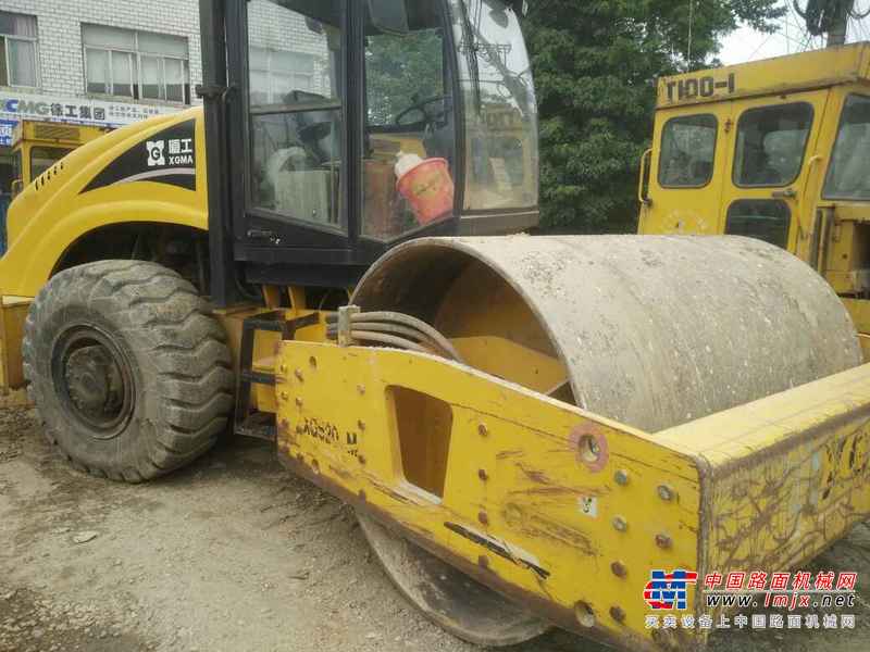 湖北出售转让二手6543小时2011年厦工XG6204M单钢轮压路机