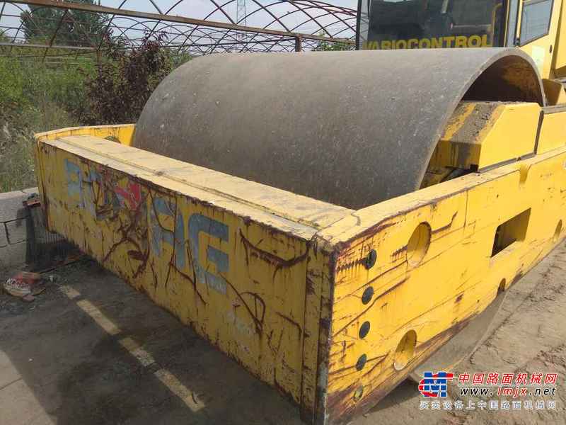 江苏出售转让二手4057小时2005年宝马BW225D单钢轮压路机