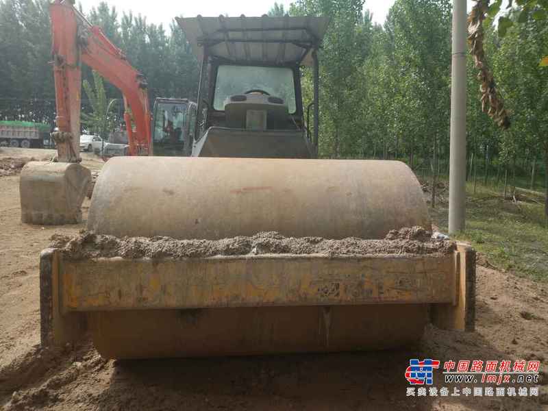 山东出售转让二手10000小时2008年徐工XS162J单钢轮压路机