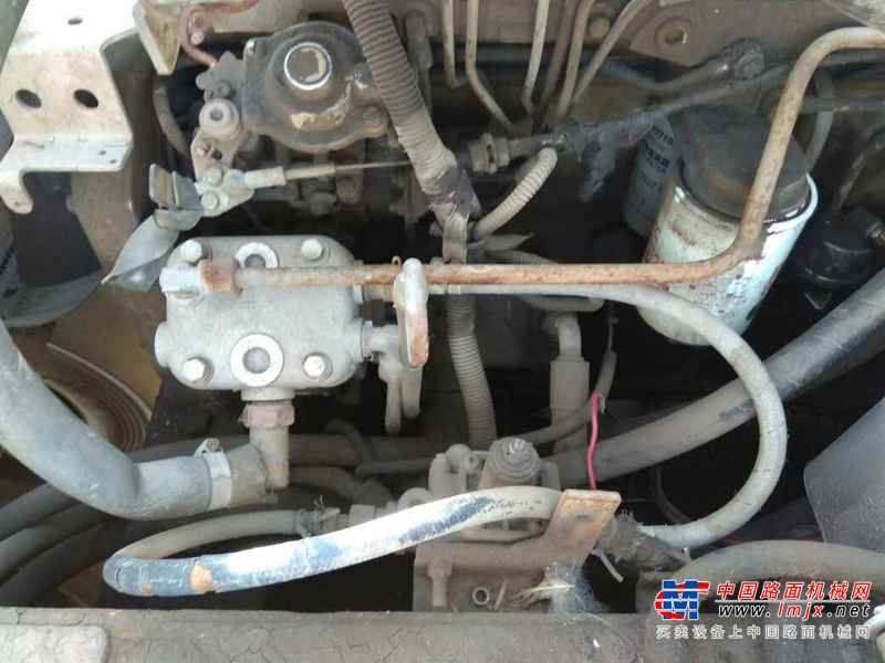 江苏出售转让二手12000小时2005年洛建LSS250轮胎压路机
