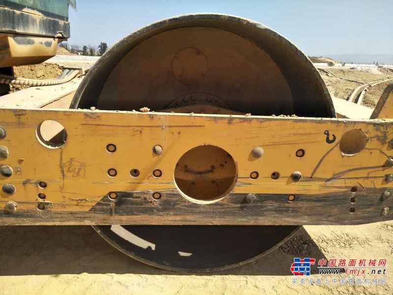 云南出售转让二手4000小时2010年洛阳路通LT220S单钢轮压路机