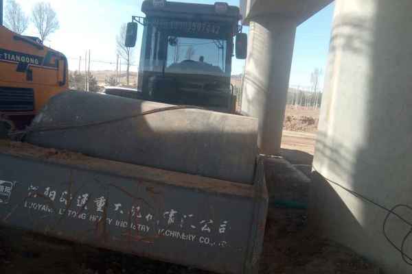 山西出售转让二手6000小时2013年洛阳路通LT623B单钢轮压路机
