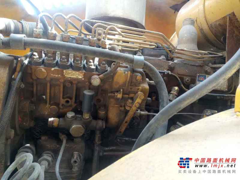 山西出售转让二手5000小时2005年洛建LSS218A轮胎压路机