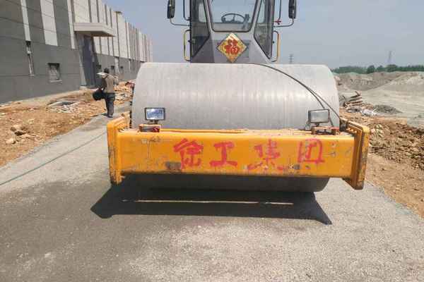 山东出售转让二手12000小时2008年徐工XS222J单钢轮压路机