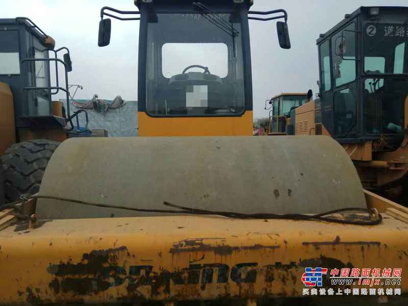 内蒙古出售转让二手3300小时2011年龙工LG520B单钢轮压路机