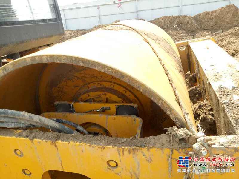 河南出售转让二手1000小时2016年柳工CLG6122单钢轮压路机