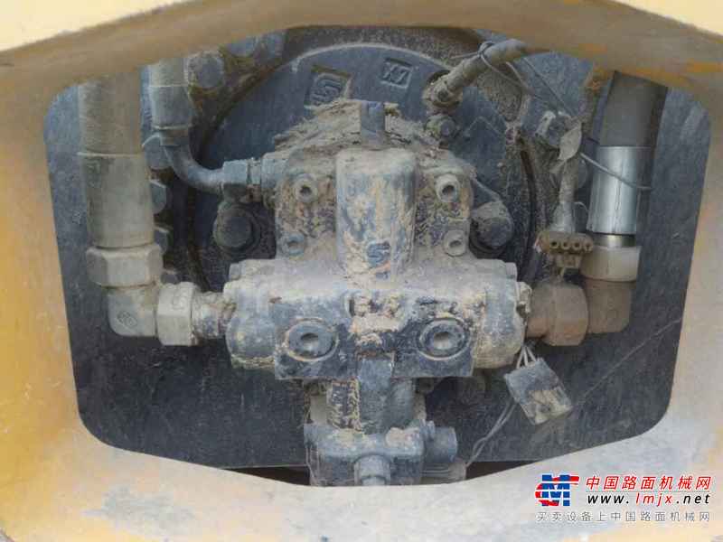 黑龙江出售转让二手15000小时2009年徐工XS222J单钢轮压路机