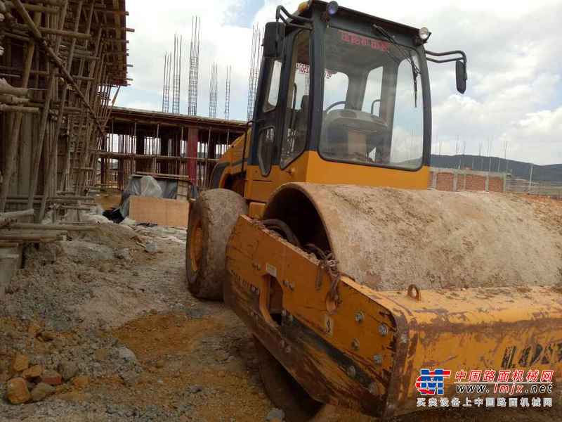 云南出售转让二手5680小时2011年龙工LG520A单钢轮压路机
