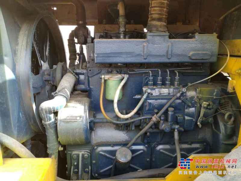 甘肃出售转让二手6000小时2005年洛建YZ16B单钢轮压路机