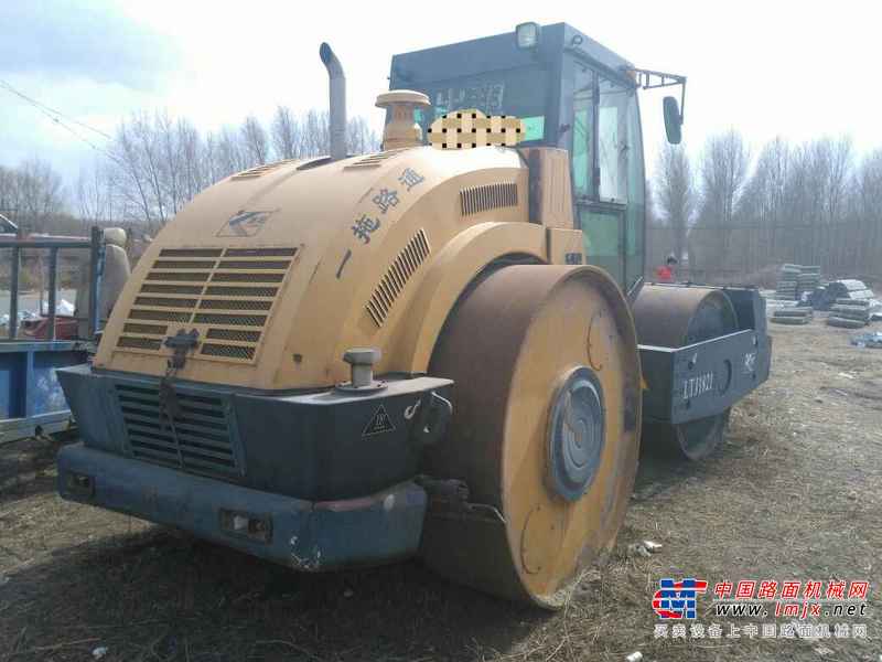 黑龙江出售转让二手8900小时2005年洛阳路通LTJ1821三轮压路机