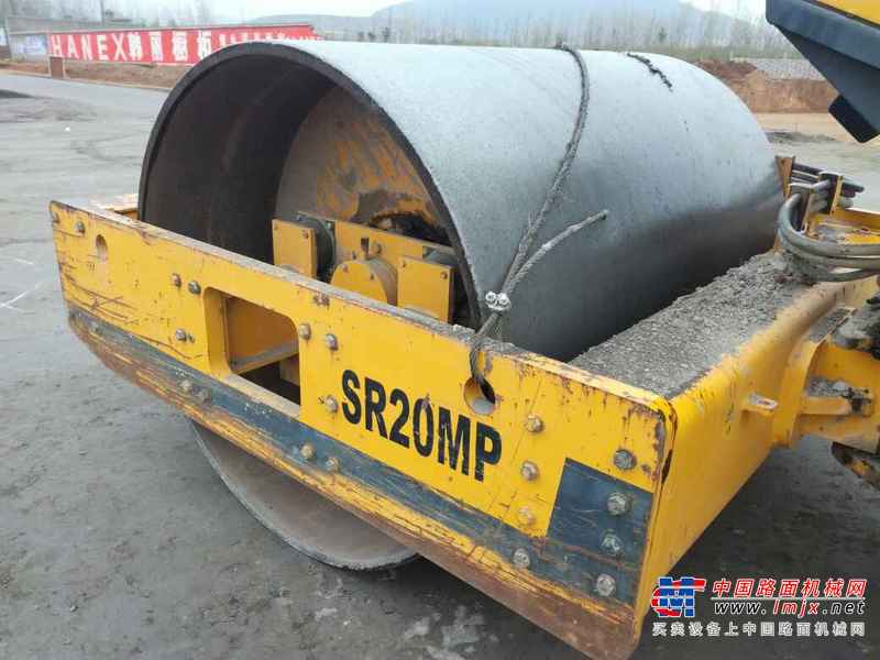 河南出售转让二手2000小时2010年山推SR20M单钢轮压路机