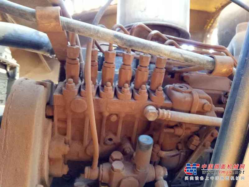 云南出售转让二手8700小时2005年洛阳路通LT220B单钢轮压路机