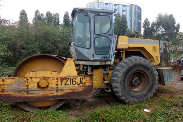 广东出售转让二手5000小时2006年洛建YZ16B单钢轮压路机