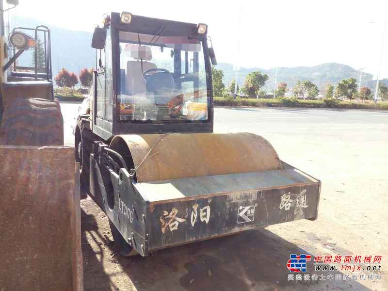 云南出售转让二手1000小时2015年洛阳路通LT207G单钢轮压路机