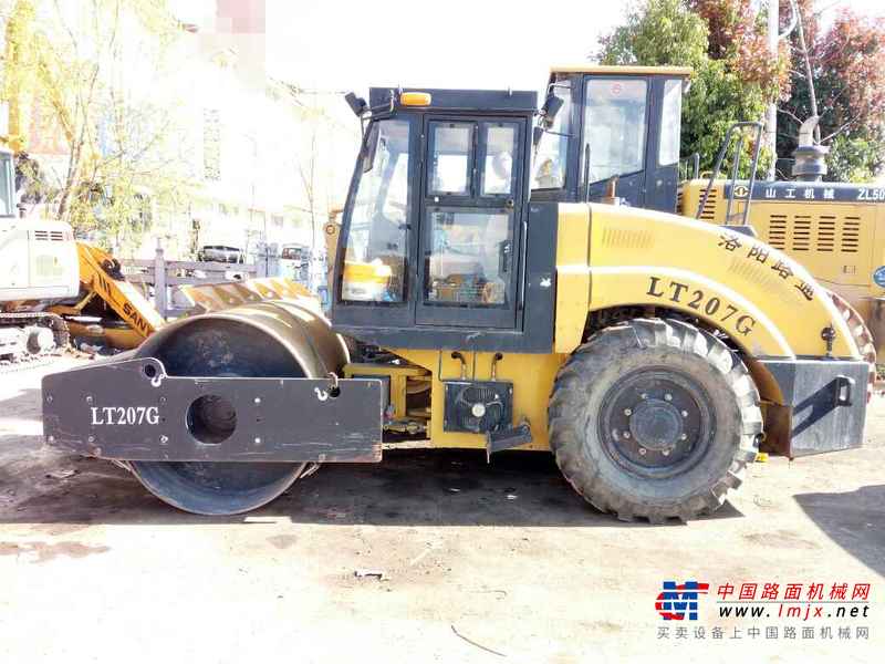 云南出售转让二手1000小时2015年洛阳路通LT207G单钢轮压路机