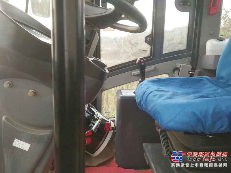 湖北出售转让二手300小时2016年徐工XS263J单钢轮压路机