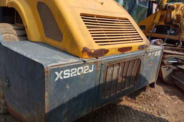广西出售转让二手5000小时2009年徐工XS202J单钢轮压路机