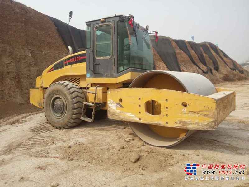 河南出售转让二手2400小时2010年常林RM206单钢轮压路机