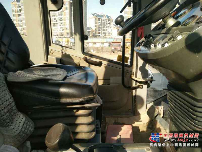 湖北出售转让二手3000小时2011年徐工XS222J单钢轮压路机