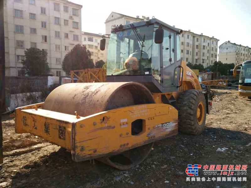 湖北出售转让二手3000小时2011年徐工XS222J单钢轮压路机