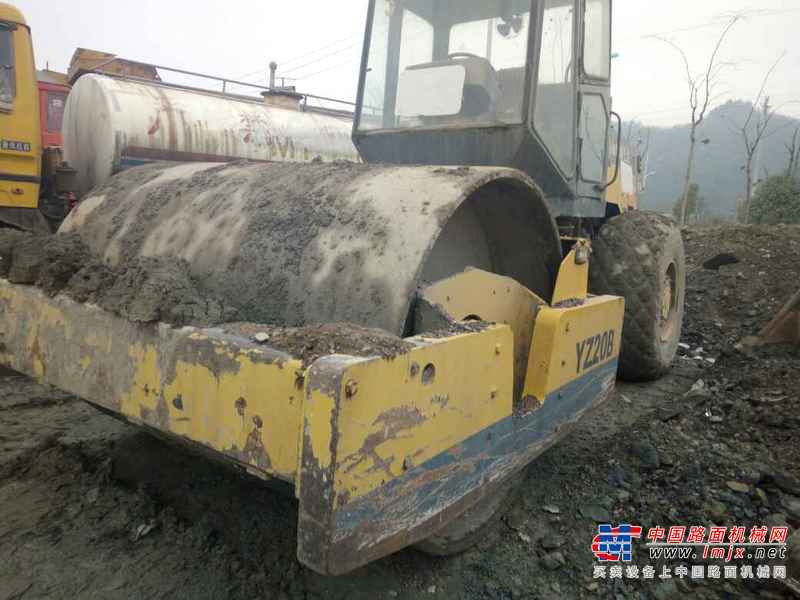 贵州出售转让二手7638小时2006年厦工XG622MH单钢轮压路机