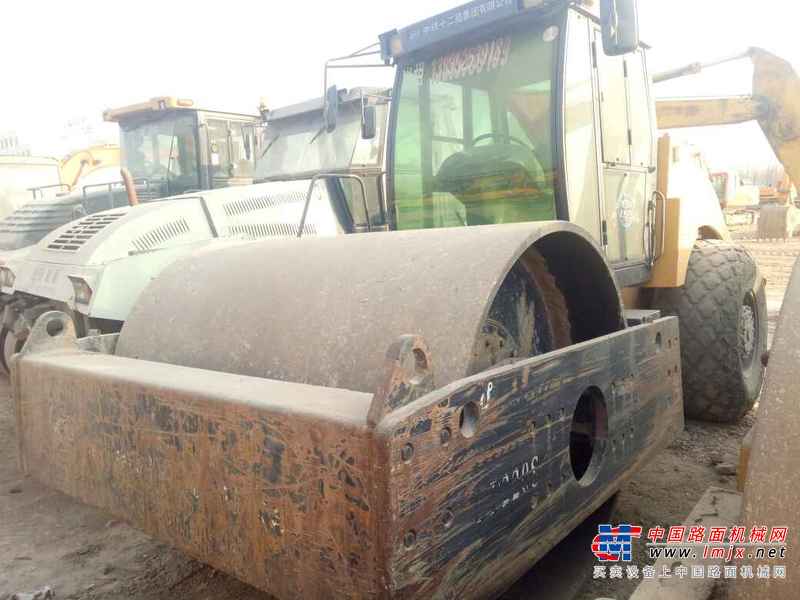 宁夏出售转让二手5000小时2008年洛阳路通LT220S单钢轮压路机