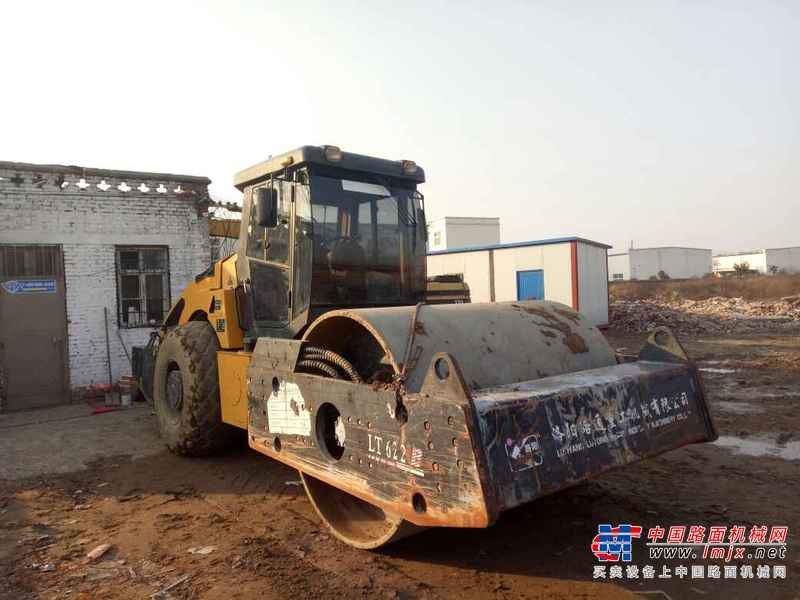 河南出售转让二手3000小时2011年洛阳路通LTS622单钢轮压路机