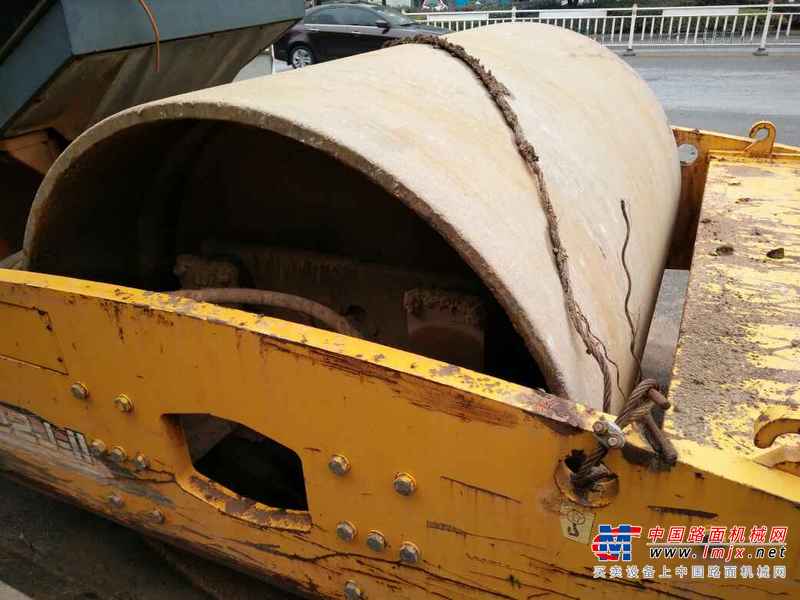湖北出售转让二手3600小时2010年徐工XS222J单钢轮压路机