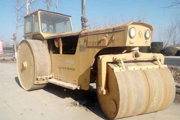 山西出售转让二手8720小时2003年洛阳路通3Y18X21三轮压路机