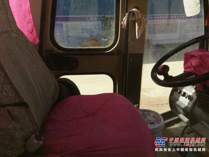 陕西出售转让二手5000小时2010年龙工LG520B单钢轮压路机